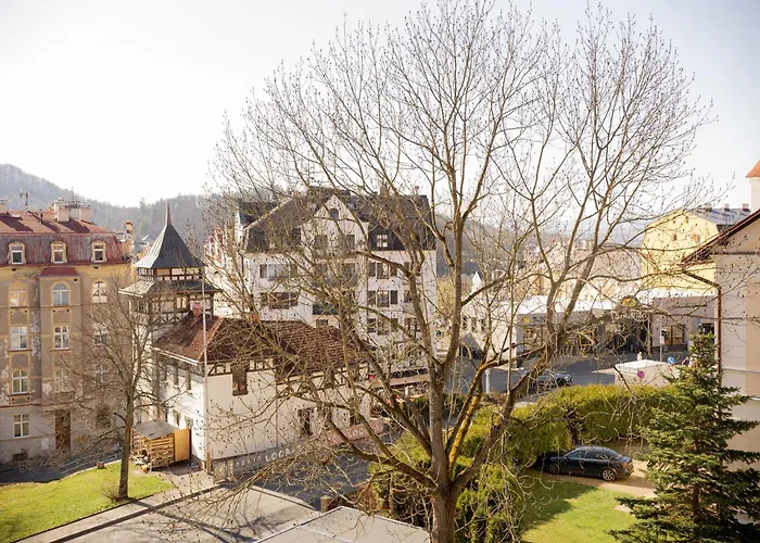 Villa Leopold - Apartmanovy Dum